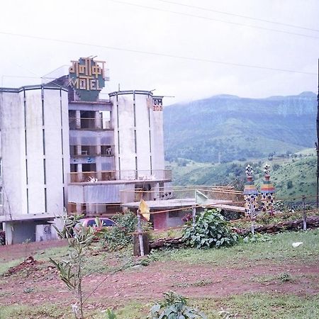 Ganaka Motel - Igatpuri Kültér fotó